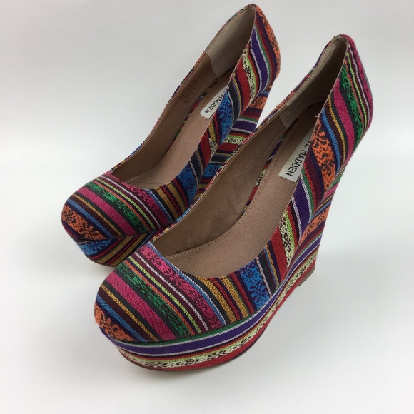 Steve Madden Shoes - Steve Madden Aztec Pammyy Wedge Platform Heels 10